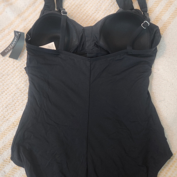Jantzen Black Women's One Piece Swimsuit - Picture 4 of 4
